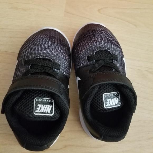 🆕️ Infant/Toddler Nike Shoes - Picture 4 of 5